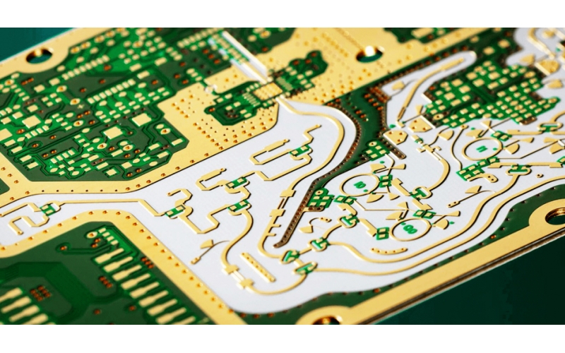 PCB板各個層之間有什么不同？