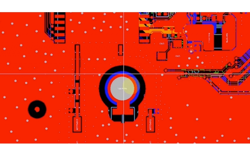 為什么經(jīng)常見到電路板GND與外殼GND之間，接一個(gè)電阻一個(gè)電容？