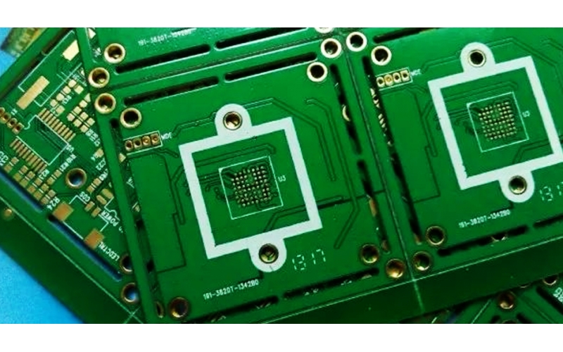 電路板采用網(wǎng)格覆銅，還是實心覆銅？